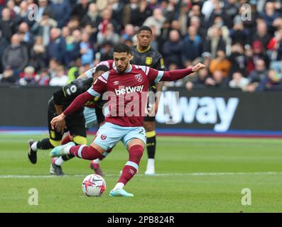 West Ham United's sagt, Benrahma schießt auf dem Elfmeterpunkt und schießt auf seiner Seite ein gleichmäßiges Tor, um in der englischen Premier League 1-1 Punkte zu erzielen Stockfoto