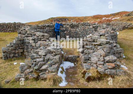 Römische Fort Ruinen am Hardknott Pass, Lake District National Park, Cumbria, Großbritannien Stockfoto