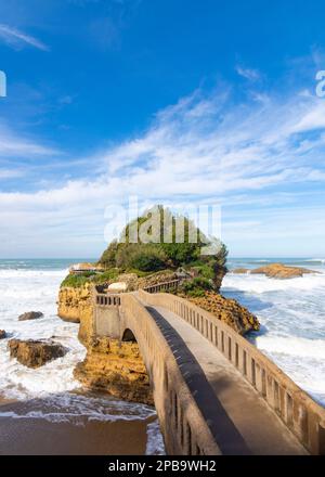 Die Rocher du Basta an einem sonnigen Nachmittag - Biarritz, Frankreich Stockfoto