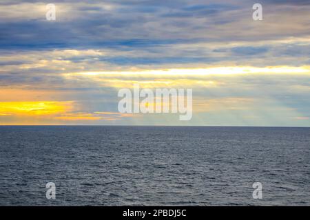 Lake Superior Sun Rays im Herbst Stockfoto