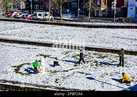 Winter am Ihme Zentrum Hannover. Stockfoto