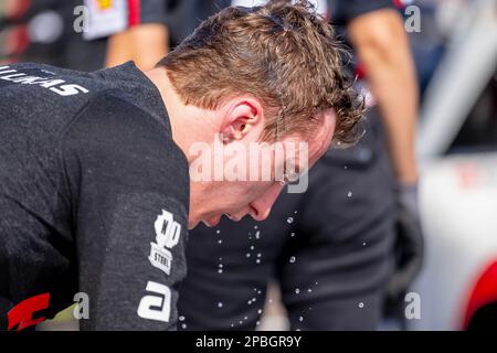 St. Petersburg, Florida, USA. 5. März 2023. DAVID MALUKAS (18) aus Chicago, Illinois, beruhigt sich nach dem Firestone Grand Prix von St. Petersburg in St. Petersburg, Florida, USA. (Kreditbild: © Walter G. Arce Sr./ZUMA Press Wire) NUR REDAKTIONELLE VERWENDUNG! Nicht für den kommerziellen GEBRAUCH! Stockfoto