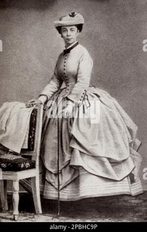 1875 Ca , Wien , Österreich : Prinzessin PAULINE Clementine de METTERNICH Winneburg zu Beilstein, geborene Gräfin Pauline Clementine Marie Walburga Sandor de Szlavnicza , ( 1836 - 1921 ) , Foto Braun . Pauline war ein berühmter Gesellschafter. Sie war eine wichtige Fördererin des Werks des deutschen Komponisten Richard Wagner und des tschechischen Komponisten Bedrich Smetana . 1856 heiratete sie Prinz Richard von Metternich, einen Sohn des Kanzlers Prinz Klemens Wenzel von Metternich, also waren sie gleichzeitig Ehemann und Ehefrau sowie Onkel und Nichte. Dargestellt vom impressionistischen Maler Edgar Degas im Jahre 1865. Schließen fr Stockfoto