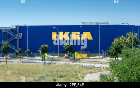 Bratislava, Slowakei - 4. August 2022 : IKEA Möbelgeschäft. IKEA ist seit 2008 der größte Möbelhändler der Welt und entwirft und Stockfoto