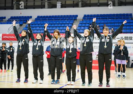 Tachikawa Japan. 12. März 2023. Mannschaftsgruppe Japan, 12. MÄRZ 2023 - Torball : Medaillenverleihung in der Arena Tachikawa Tachihi während der japanischen Para-Goal-Meisterschaft 2023 in Tachikawa Japan. Kredit: SportsPressJP/AFLO/Alamy Live News Stockfoto