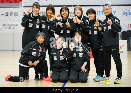 Tachikawa Japan. 12. März 2023. Mannschaftsgruppe Japan, 12. MÄRZ 2023 - Torball : Medaillenverleihung in der Arena Tachikawa Tachihi während der japanischen Para-Goal-Meisterschaft 2023 in Tachikawa Japan. Kredit: SportsPressJP/AFLO/Alamy Live News Stockfoto