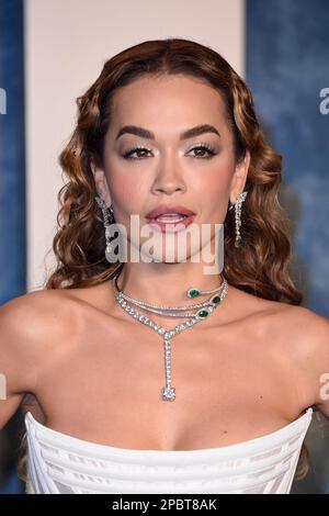 12. März 2023, Beverly Hills, CA, USA: LOS ANGELES - 12. MÄRZ: Rita Ora bei der Vanity Fair Oscar Party 2023 im Wallis Annenberg Center for the Performing Arts am 12. März 2023 in Beverly Hills, CA (Kreditbild: © Kay Blake/ZUMA Press Wire) NUR REDAKTIONELLE VERWENDUNG! Nicht für den kommerziellen GEBRAUCH! Stockfoto