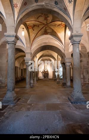 Krypta Karl des Großen oder Kirche Grossmünster in der Züricher Stadt Schweiz, keine Menschen. Stockfoto