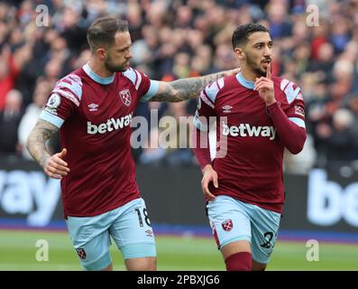 West Ham United's Said Benrahma feiert sein Tor und erzielt auf seinen Seiten ein gleichmäßiges Tor, um bei der englischen Premier League Fußball-ma 1-1 Punkte zu erzielen Stockfoto