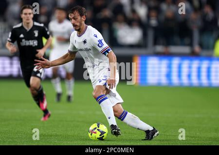 Turin, Italien. 12. März 2023. Turin, Italien, 12. März 2023, Manolo Gabbiadini von der UC Sampdoria in Aktion während des Fußballspiels der Serie A vor dem FC Juventus und der UC Sampdoria im Allianz-Stadion am 12. März 2023 in Turin, Italien . Kredit: Marco Canoniero/Alamy Live News Stockfoto