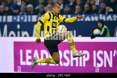 Bundesliga, Veltins Arena, FC Schalke 04 gegen Borussia Dortmund; Donyell Malen (BVB) Stockfoto