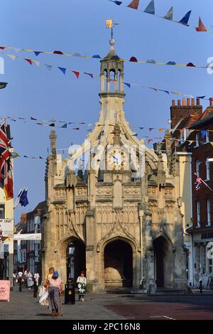 Chichester Kreuz gesehen von der West Street, West Sussex, England, UK. Ca. 80er Stockfoto