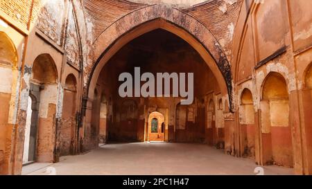 Innenansicht der Murshid Kuli Khan Moschee, Murshidabad, Westbengalen, Indien. Stockfoto