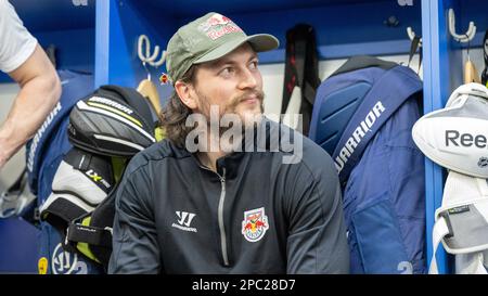 München, Deutschland. 13. März 2023. Eishockey: DEL, Medienrunde mit Trainern und Spielern von EHC Red Bull München, Ausbildung: Konrad Abeltshauser. Kredit: Ulrich Gamel/Bildagentur kolbert/dpa/Alamy Live News Stockfoto