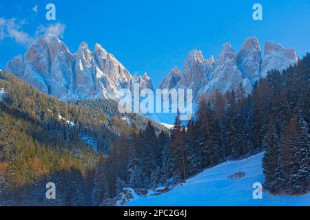 Dorf Santa Maddalena, Val di Funes, Dolomiten, Italien Stockfoto