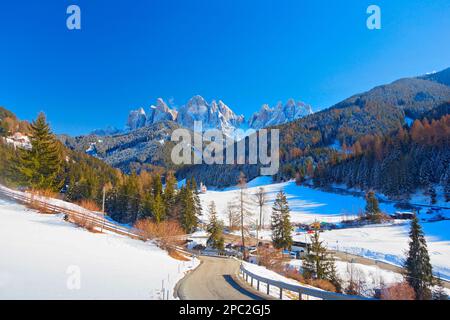 Dorf Santa Maddalena, Val di Funes, Dolomiten, Italien Stockfoto