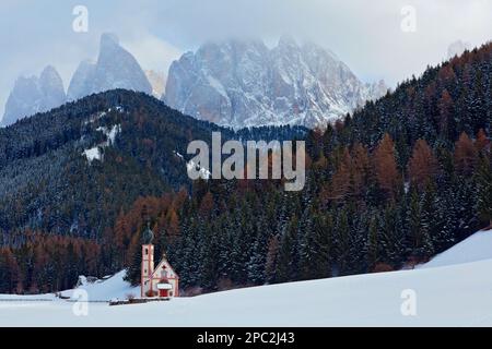 Dorf Santa Maddalena, Val di Funes, Dolomiten, Italien Stockfoto