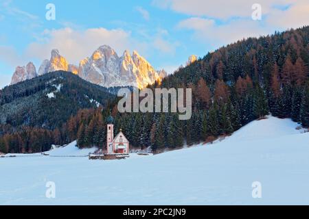 Dorf Santa Maddalena, Val di Funes, Dolomiten, Italien Stockfoto