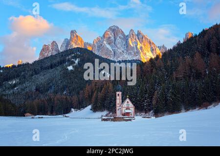 Dorf Santa Maddalena, Val di Funes, Dolomiten, Italien Stockfoto