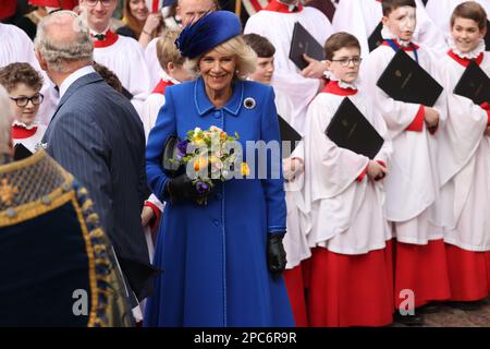 Die königliche Gemahlin, die nach ihrer Teilnahme am jährlichen Commonwealth Day Service in Westminster Abbey in London abreist. Foto: Montag, 13. März 2023. Stockfoto