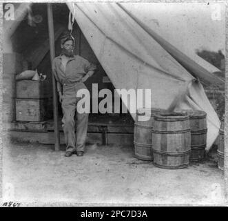 22D New York State Miliz in der Nähe von Harpers Ferry, Virginia, 1861 d. h. 1862 B867, Titel von Element. Datum basiert auf der Geschichte von 22. NY, mit fünf weiteren Fotos, negativ in National Archives Record Group 111: Records of the Office of the Chief Signal Officer, 1860-1985, Serie: Mathew Brady Fotos von Persönlichkeiten und Szenen aus dem Bürgerkrieg, 1921-1940, Artikel: Sergt. Thompson, 23. [d. h. 22.] N.Y. Volunteers, Gift; Oberst Godwin Ordway; 1948. New York (Staat), Miliz, Regiment, 22., Vereinigte Staaten, Geschichte, Bürgerkrieg, 1861-1865, Usa, West Virginia, Harpers Fähre. Stockfoto