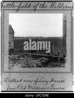 Blick auf das Lacy House von der Old Wilderness Tavern. Nr. 5005, Titel von Artikel, montiert mit 1 anderem Foto mit allgemeiner Überschrift: Schlachtfeld der „Wildnis“, Geschenk; Oberst Godwin Ordway; 1948. Vereinigte Staaten, Geschichte, Bürgerkrieg, 1861-1865, Vereinigte Staaten, Virginia. Stockfoto