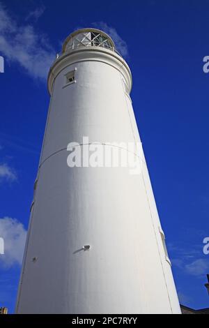 Leuchtturm in Küstenstadt, Southwold Leuchtturm, Southwold, Suffolk, England, Vereinigtes Königreich Stockfoto