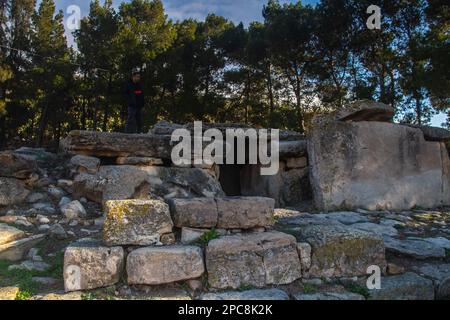 Dolmen in Westtunesien. Les Mégalithes d'Ellès, Kef, Tunesien, Erkundung der antiken Megalithen Stockfoto