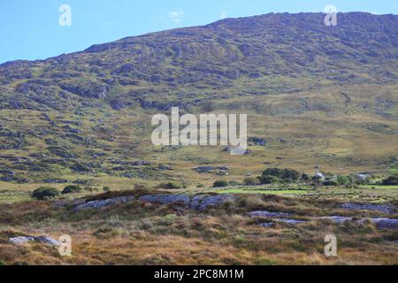 Die Landschaft südlich von Ardgroom auf der Beara-Halbinsel, County Cork, Irland - John Gollop Stockfoto