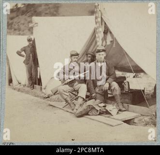 22D New York State Miliz in der Nähe von Harpers Ferry, Virginia, 1861 d. h. 1862 B784, Titel von Element. Datum basiert auf der Geschichte von 22. NY, mit fünf weiteren Fotos, negativ in National Archives Record Group 111: Records of the Office of the Chief Signal Officer, 1860-1985, Series: Mathew Brady Photographs of Civil war-Era Personalities and Scenes, 1921-1940, Item: George Shepherd and others, Gift; Colonel Godwin Ordway; 1948. New York (Staat), Miliz, Regiment, 22., Vereinigte Staaten, Geschichte, Bürgerkrieg, 1861-1865, Usa, West Virginia, Harpers Fähre. Stockfoto