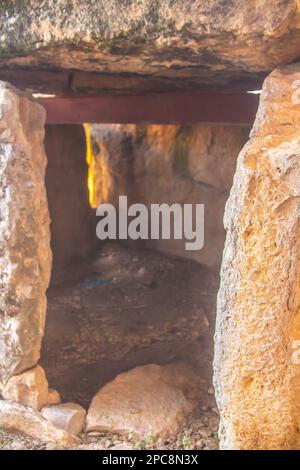 Dolmen in Westtunesien. Les Mégalithes d'Ellès, Kef, Tunesien, Erkundung der antiken Megalithen Stockfoto