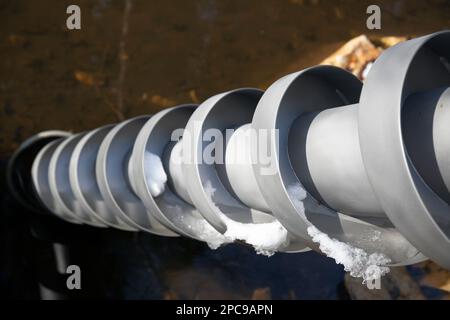 Europa, Luxemburg, Grevenmacher, nahe Schloss Beaufort, Modell einer Archimedes-Schraube als Lehrmittel für Wassermanagement-Geräte Stockfoto