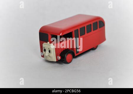 Bertie Bus Thomas, die-Cast-Motor, motorisiertes Fahrzeug, 1995, Tomy TrackMaster. Studioaufnahme Stockfoto