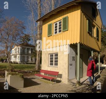 Holzbau im öffentlichen Garten Ueberlings am Bodensee Stockfoto
