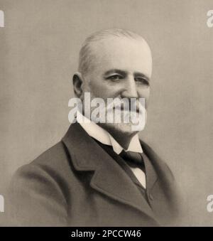 1910 Ca, Mailand , ITALIEN : GIACOMO FELTRINELLI ( 1829 - 1913 ). Der reiche Industrielle ( Holz und Baumwolle ) und Besitzer der Banca Feltrinelli in Mailand , nannte bei seinem Tod den "reichsten Mann in Mailand " . War der Großonkel des italienischen Publisher Giangiacomo Feltrinelli ( 1926 - 1972 ) - Bart - barba - Kragen - colletto - INDUSTRIE - INDUSTRIALE - BANCHIERE - INDUSTRIA COTONIERA - COTONE - COTONIFICIO --- Archivio GBB Stockfoto