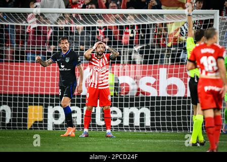 Castellanos (FC Girona) während eines Spiels in La Liga Santander zwischen dem FC Girona und Atletico de Madrid am 13. März 2023 im Estadio Municipal de Montilivi in Girona, Spanien. (Foto/Felipe Mondino) Stockfoto