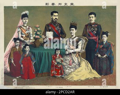1900 , Tokio , Japan : die japanische Kaiserfamilie . Hochzeit von Kronprinz Yoshihito und Prinzessin Kujo Sadako. Printmedien zeigen den Kronprinzen und die Prinzessin während ihrer Hochzeitszeremonie; Meiji , Kaiser von Japan ( 1852 - 1912 ) und andere Mitglieder der kaiserlichen Familie sind anwesend. Druck des Künstlers Torajiro Kasai . - Taisho Kaiser von Japan ( 1879 - 1926 ) - GIAPPONE - ADEL - NOBILI - Nobiltà - REALI GIAPPONESI - ROYAL - IMPERATORE - IMPERATRICE - principe - principessa - illustrazione - stampa - Print - Gravur - Incisione - MATRIMONIO - CERIMONIA - SNUZIALE Stockfoto