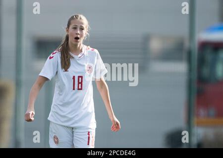 Belgrad, Serbien, 12. März 2023. Signe Antvorskov aus Dänemark reagiert während des Spiels zwischen Serbien U17 und Dänemark U17 im Sports Center of FA von Serbien - Pitch 1 in Stara Pazova, Serbien. 12. März 2023. Kredit: Nikola Krstic/Alamy Stockfoto