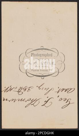 Chirurg George Francis Thomson vom 38. Massachusetts Infanterie-Regiment und 1. Massachusetts Kavallerie-Bataillon in Uniform / A.D. Lytle, Main Street, Baton Rouge, La. Liljenquist Family Sammlung von Bürgerkriegsfotos, pp/liljpaper. Thomson, George Francis, 1832-1909, Usa, Armee, Massachusetts Infanterie Regiment, 38. (1862-1865), People, United States, Army, Massachusetts Kavallerie-Bataillon, 1. (1864-1865), Menschen, Soldaten, Union, 1860-1870, Militäruniformen, Union, 1860-1870, Ärzte, 1860-1870, Usa, Geschichte, Bürgerkrieg, 1861-1865, Militärpersonal, Union, vereint Stockfoto