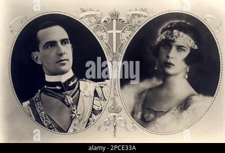 1930 Ca , ITALIEN : UMBERTO II di SAVOIA künftiger König von Italien ( 1904 - 1983 ) und die Ehefrau Prinzessin MARIA José von Belgien . Die Hochzeit wurde am 8. januar 1930 in Rom gefeiert. Italien .- ITALIA - - BELGIO - ITALIA - CASA SAVOIA - REALI - Nobiltà ITALIANA - SAVOY - ADEL - KÖNIGE - GESCHICHTE - FOTOSTORICHE - Könige - nobili - Nobiltà - principe reale - perle - Portrait - Juwelen - Schmuck - Tiara - Oreecchini - Ohrentropfen - diamanten - Diamanten - Rituto - GESCHICHTE - FOTO STORICHE - BRABANTE - MATRIMONIO - HOCHZEIT - SPOSALIZIO - NOZZE --- Archivio GBB Stockfoto