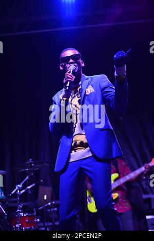 Miami Gardens, Florida, USA. 12. März 2023. Ronnie VOP tritt am 12. März 16. 2023 beim Jazz in the Gardens Music Fest (JITG) day2 im Hard Rock Stadium in Miami Gardens, Florida, live auf der Bühne auf. Kredit: Mpi10/Media Punch/Alamy Live News Stockfoto