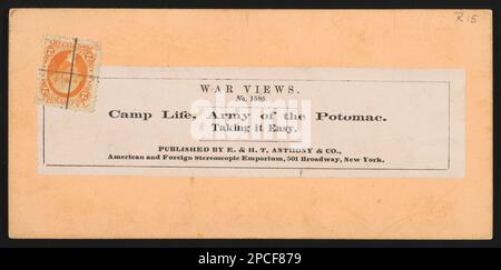 Camp Life, Army of the Potomac, Taking it Easy / veröffentlicht von E. & H.T. Anthony & Co., American and Foreign Stereoscopic Emporium, 501 Broadway, New York. Liljenquist Family Sammlung von Bürgerkriegsfotos, pp/liljpaper. Vereinigte Staaten, Armee, Massachusetts Light Artillery Battery, 1. (1861-1864), Menschen, Militärlager, Union, Maryland, 1860-1870, Soldaten, Union, Maryland, 1860-1870, Militäruniformen, Union, 1860-1870, Vereinigte Staaten, Geschichte, Bürgerkrieg, 1861-1865, Militärpersonal, Union. Stockfoto