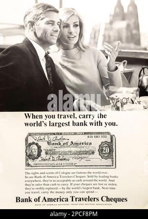 Bank of America Travellerschecks in einem Magazin in NatGeo im Juli 1968 Stockfoto