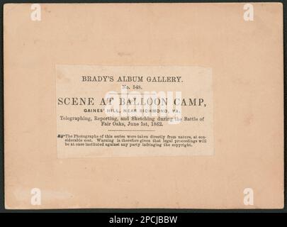 Szene im Ballonlager, Gaines' Hill, in der Nähe von Richmond, Virginia Telegraphierung, Berichterstattung, Und zeichnen während der Schlacht um Fair Oaks, 1. Juni 1862. Liljenquist Family Sammlung von Bürgerkriegsfotos, pp/liljpaper. Usa, Armee, Volk, Virginia, Henrico County, 1860-1870, Fair Oaks, Battle of, VA, 1862, Soldaten, Union, Virginia, Henrico County, 1860-1870, Ballons (Flugzeuge), Union, Virginia, Henrico County, 1860-1870, Militärischer Geheimdienst, Virginia, Henrico County, 1860-1870, Vereinigte Staaten, Geschichte, Bürgerkrieg, 1861-1865, Ausrüstung und Zubehör, Union, Usa, Geschichte, Civi Stockfoto