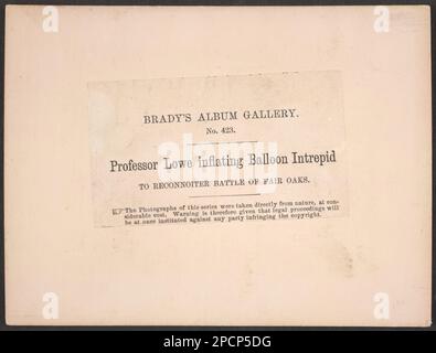 Professor Lowe bläst Ballon Intrepid auf, um die Schlacht von Fair Oaks zu erforschen. Liljenquist Family Sammlung von Bürgerkriegsfotos, pp/liljpaper. Lowe, T. S.C., (Thaddeus Sobieski Coulincourt), 1832-1913, Fair Oaks, Schlacht von, VA, 1862, Soldaten, Union, Virginia, Henrico County, 1860-1870, Ballons (Flugzeuge), Union, Virginia, Henrico County, 1860-1870, militärischer Geheimdienst, Virginia, Henrico County, 1860-1870, Usa, Geschichte, Bürgerkrieg, 1861-1865, Equipment & Supplies, Union. Stockfoto