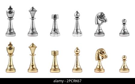 Set mit goldenen und silbernen Schachfiguren auf weißem Hintergrund Stockfoto