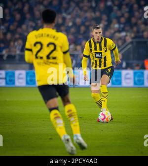 Gelsenkirchen, Deutschland. 11. März 2023. Nico Schlotterbeck (BVB), Jude Bellingham (BVB) FC Schalke 04 – Borussia Dortmund 11.03.2023 Copyright (nur Stockfoto