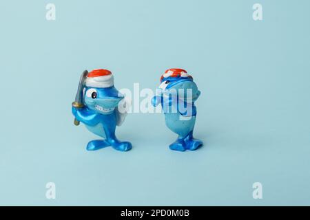 Tyumen, Russland-15. Februar 2023: Kinder Surprise Toy Haies. Sammlung von netteren Überraschungsspielzeugen. Stockfoto