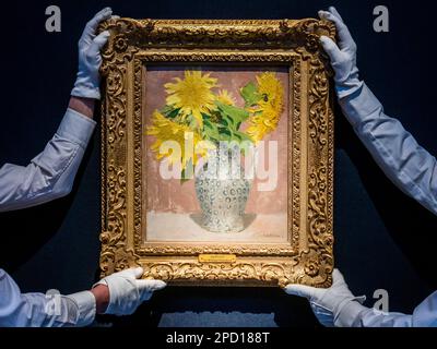 London, Großbritannien. 14. März 2023. SIR WILLIAM NICHOLSON, Sonnenblumen, gemalt um 1933. Schätzung: 600.000 GBP - 800.000 GBP - Vorschau auf Christies Abendangebot für moderne britische und irische Kunst. Der Verkauf findet am 21. März statt. Kredit: Guy Bell/Alamy Live News Stockfoto