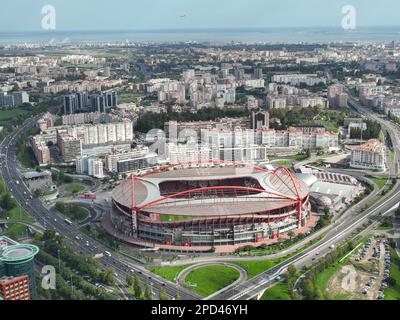 Estadio do Sport Lisboa e Benfica. Mehrzweckstadion in Lissabon, Portugal. Drohnen-Perspektive. Fußballstadion Stockfoto